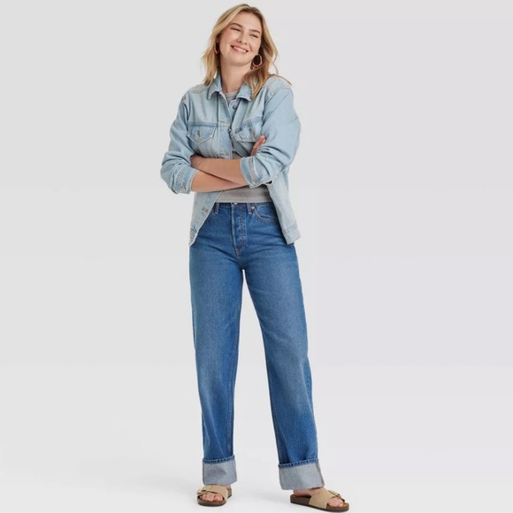 Universal Thread Women's Mid-Rise Baggy Jeans Classic 90's Vintage Straight Fit - Picture 3 of 13